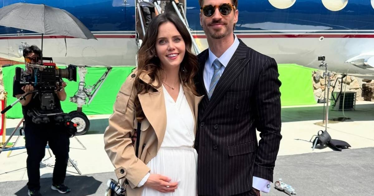 Is Travis DesLaurier married in real life?