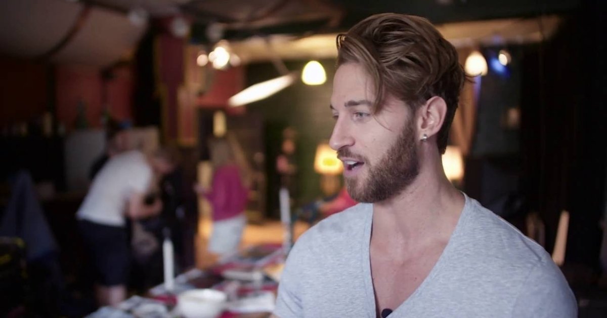 Does Travis DesLaurier have a partner?